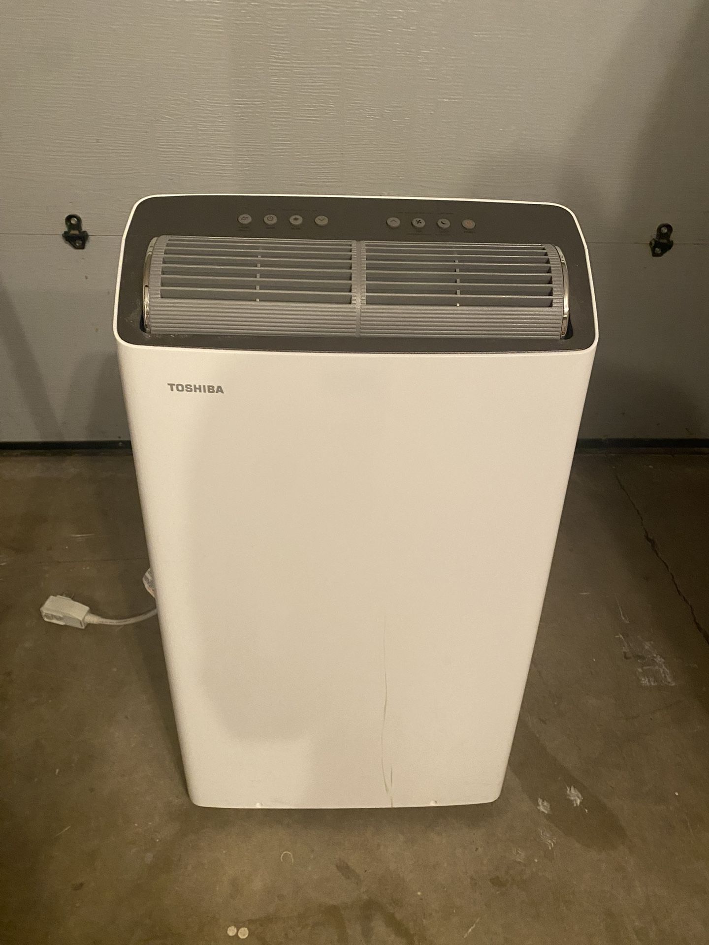 Toshiba Dual Hose Portable Air Conditioner