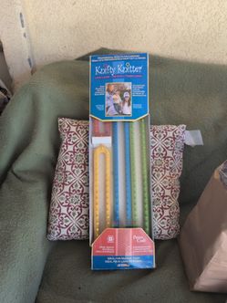 Knifty knitter craft