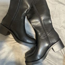 Black Leather Boots Size 7 