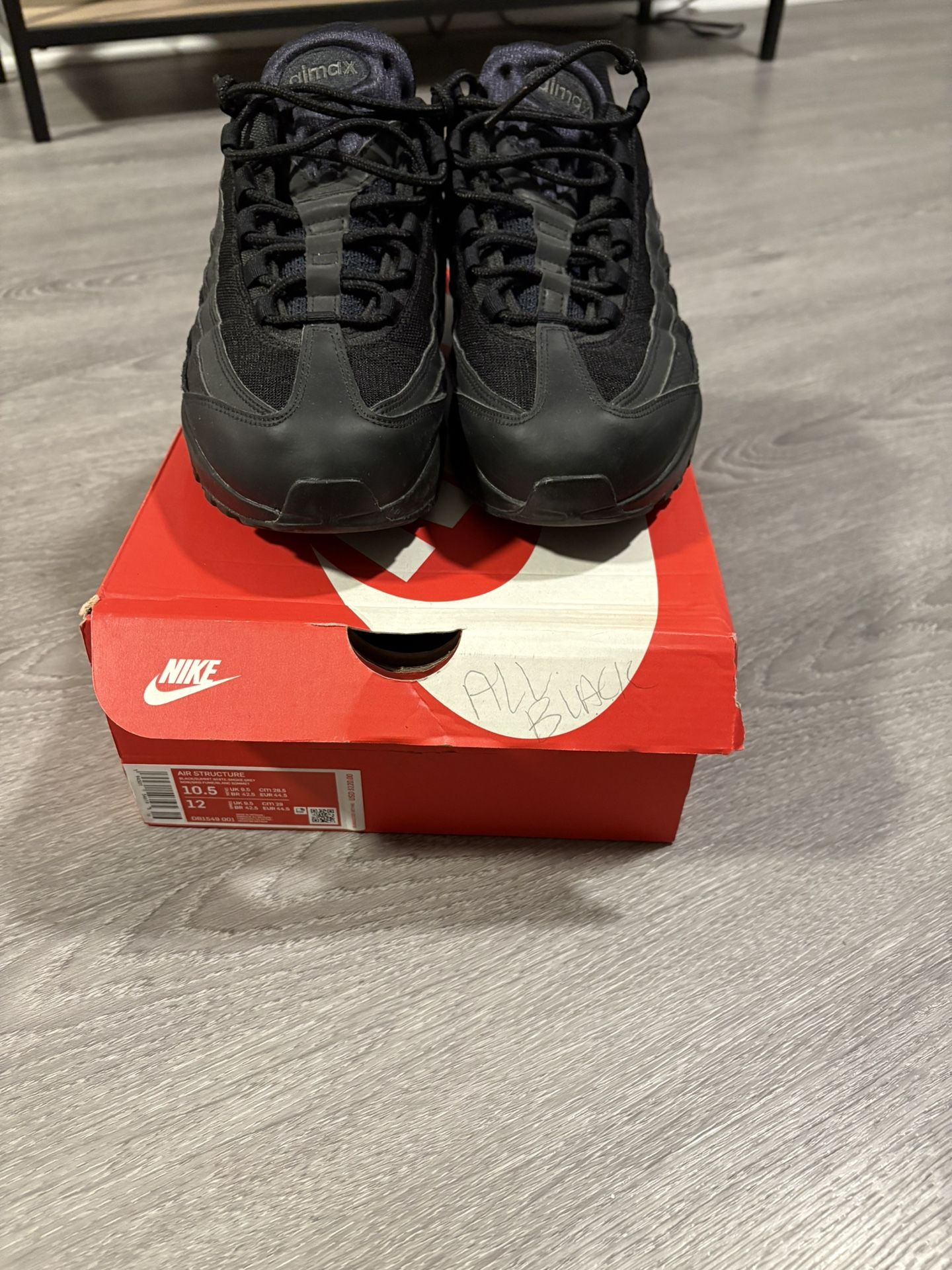 Nike Air Structure 