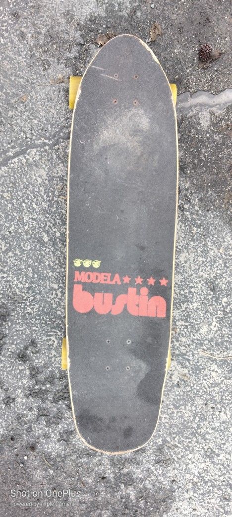 Bustin Skateboard