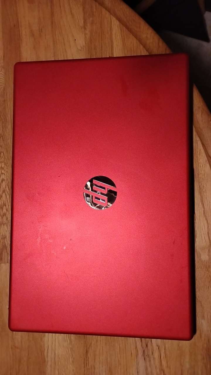 HP Laptop (No charger)