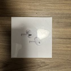 AirPods Pro 2nd Generation With Wireless Charging Case  (USB-C)