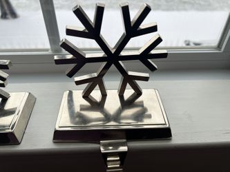 Set Of 2 Silver Snowflake Stocking Holders