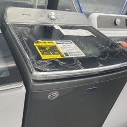 New Scratch And Dent Maytag Washer. 1 Year Warranty 