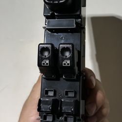 03-06 Chevy Window Switch Control 