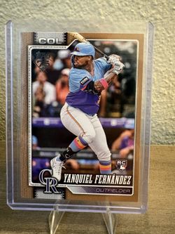 Topps 2026 Series 1 Yanquiel Fernández #116 Gold Rookie Colorado Rockies 1343/2026 