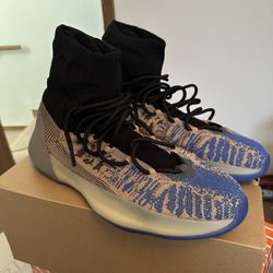 Size 13 Yeezy Basketball Shoes