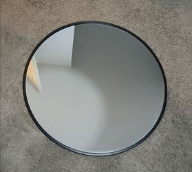 Mirror 28" Round