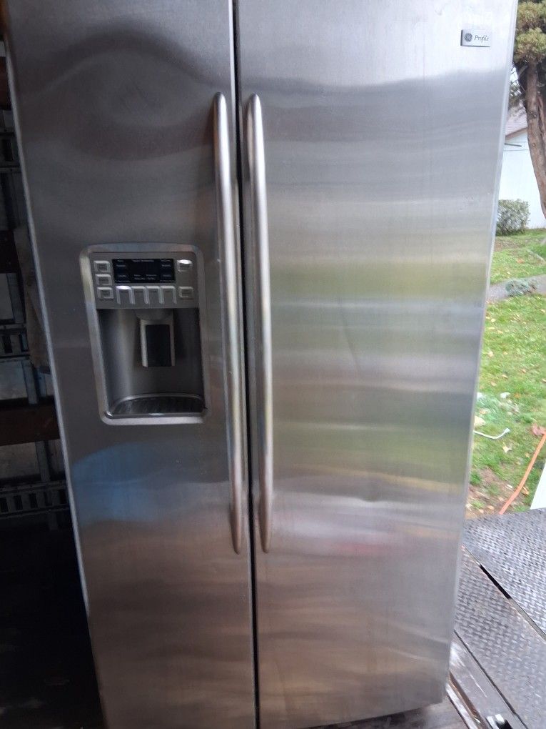 Ge Refrigerator