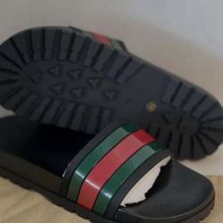 Burberry slide men new