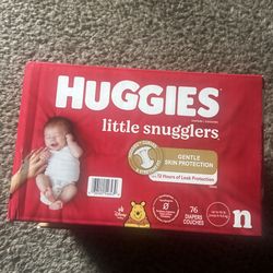 NEW in Box Diapers Size Newborn 76 Diapers 