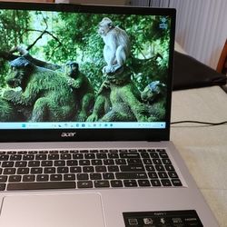 Accer Aspire 3 Laptop,  Silver. Full HD 1080