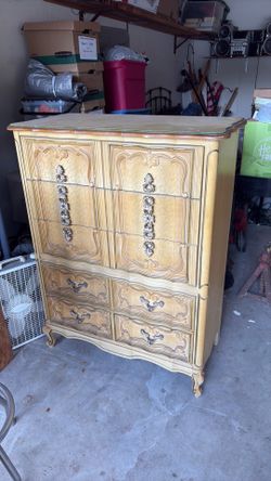 Antique dresser fully wood