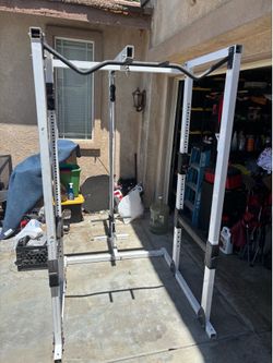 Squat rack with pulley system ￼