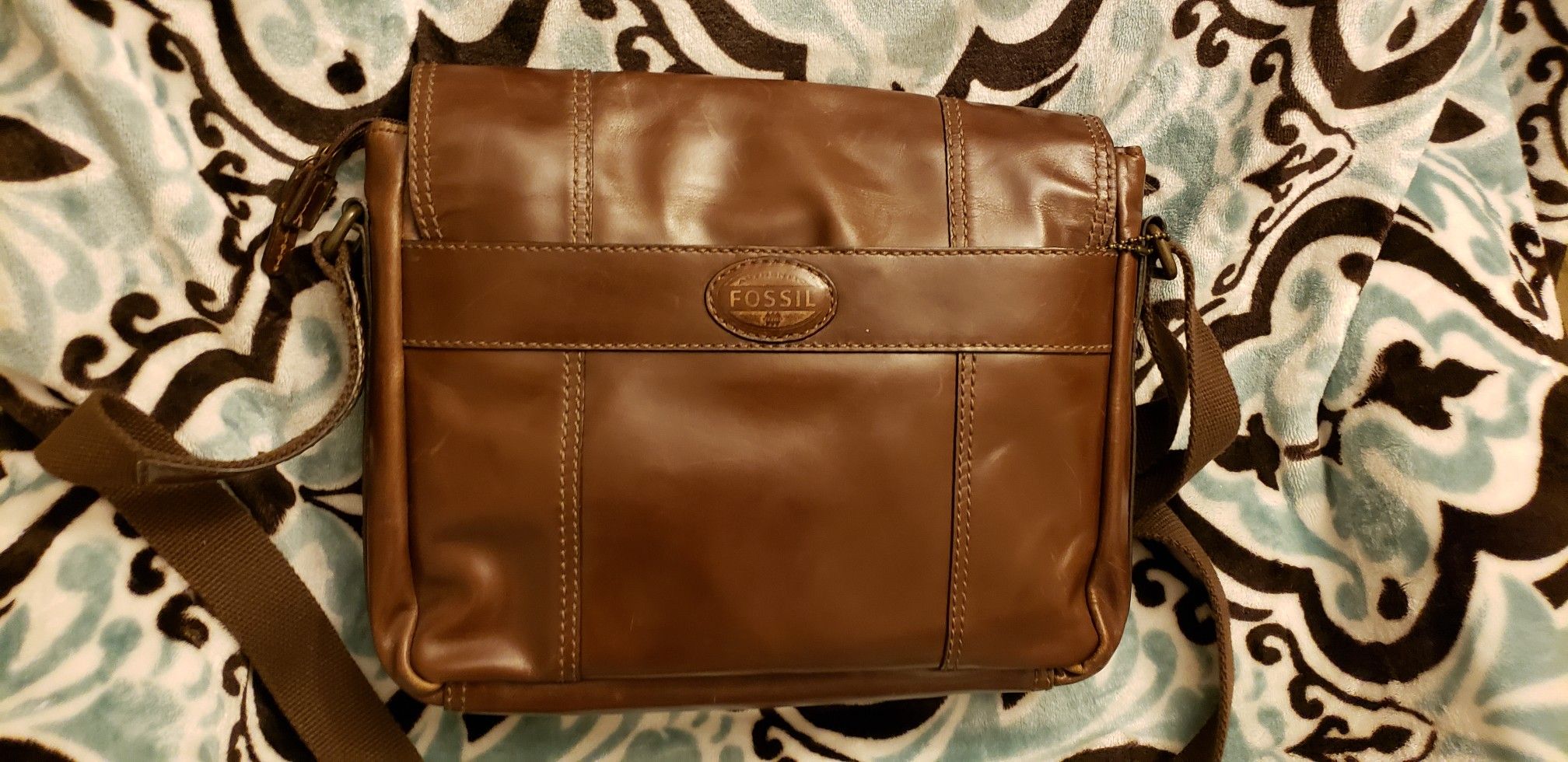 Fossil leather messenger bag