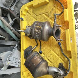 2014-2019 Chevy Impala Exhaust Manifold Assembly 35k Miles 