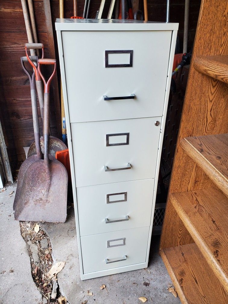 4 Drawer File Cabinet