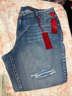 New woman pants by Jennifer Lopez
