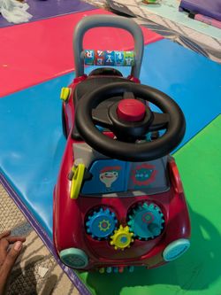 Radio flyer ride on toy