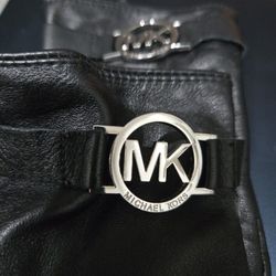 MK Black Leather Women's Gloves