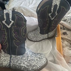 Brand New Toddler Sz 7 Boots