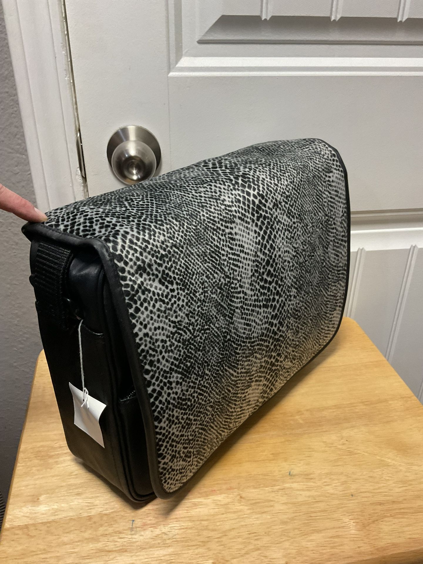 Messenger Bag