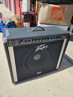 Peavey Session 500 amplifier