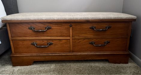 Lane Cedar Chest