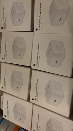 40W dynamic power adapter with 60W max Apple adapter