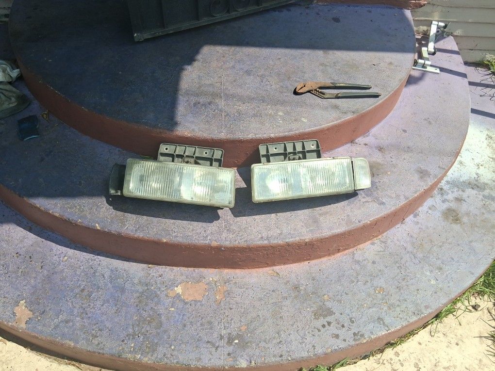 Chevy Astro Head Lights