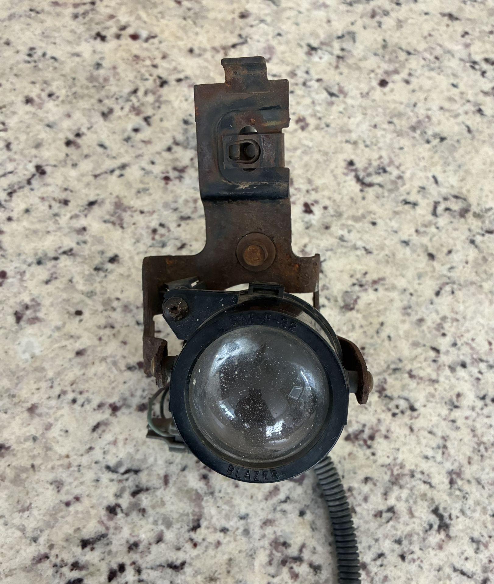 98-02 Chevy Camaro Z28 SS RH Pass. Side Fog Light with Bracket OEM GM 10297391