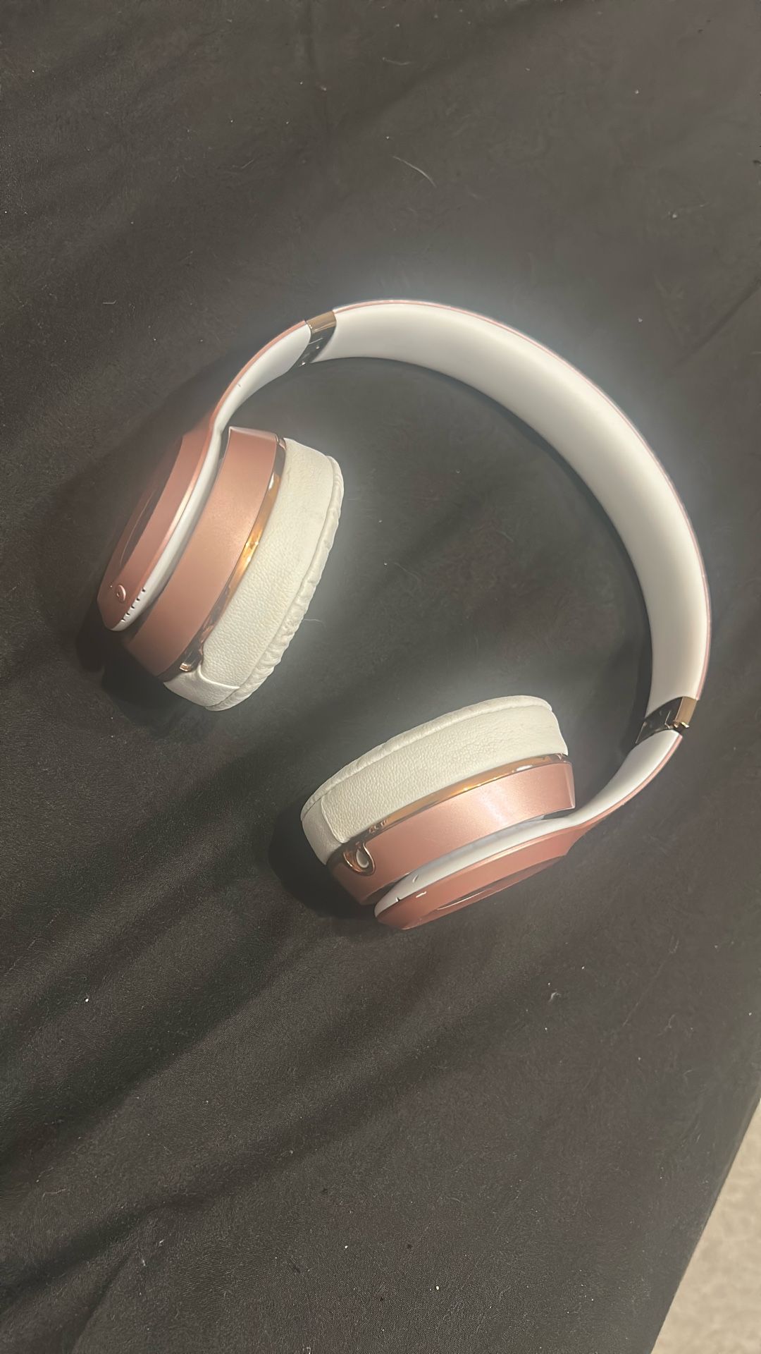 Solo 3 Rose Gold Beats Headphones
