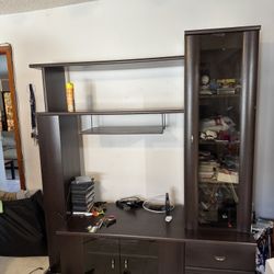 Tv / Entertainment Stand 