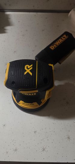 20v DeWalt xr orbital sander
