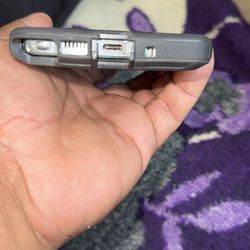 New cell  phone  work good Samsung   $300