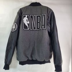 New NBA Varsity  Jacket Men's Size Medium Leather Sleeves 