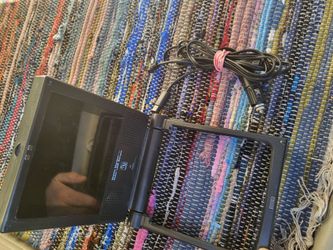 INTERACT 5.4" Gamecube mobile monitor LCD screen with cables
Attaches to a Nintendo GameCube