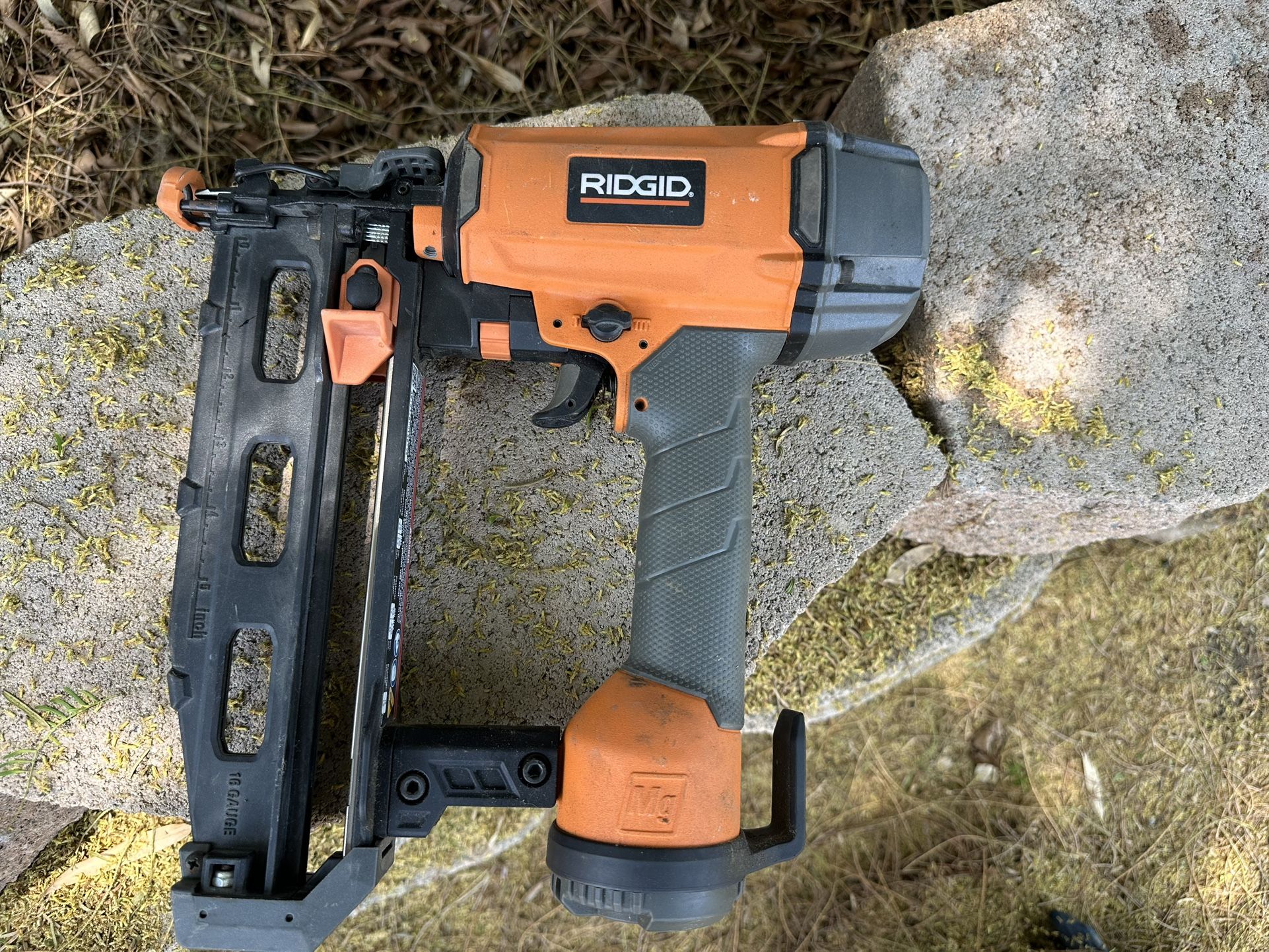 Ridgid 18 Gauge Nailer