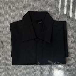 Sumwon Black shirt