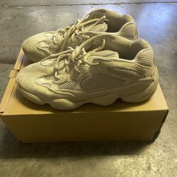 adidas Yeezy 500 “Blush” Size 10