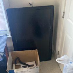 2 TVs (for Parts)