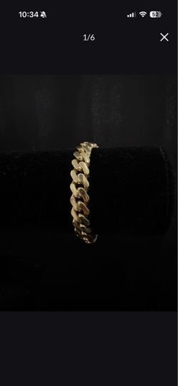 14k bracelet hallow