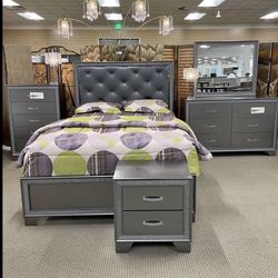 New Queen Bedroom St 