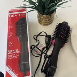 revlon REVLON One-Step Hair Dryer And Volumizer Hot Air Brush, Black, Packaging May Vary, Black Volumizer, 1 Count