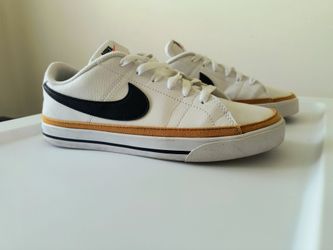 Women's Nike sz 8 1/2