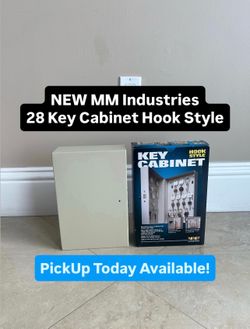 Brand New MM Industries 28 Key Cabinet Hook Style (1 Available)