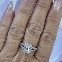 NEW! 2CT. Emerald Halo Cut, Certified Moissanite Gemstone Engagement Ring, Please See Details ❤️