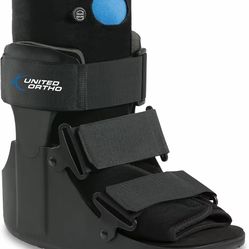 United Ortho USA14115 Short Air Cam Walker Fracture Boot, Medium, Black