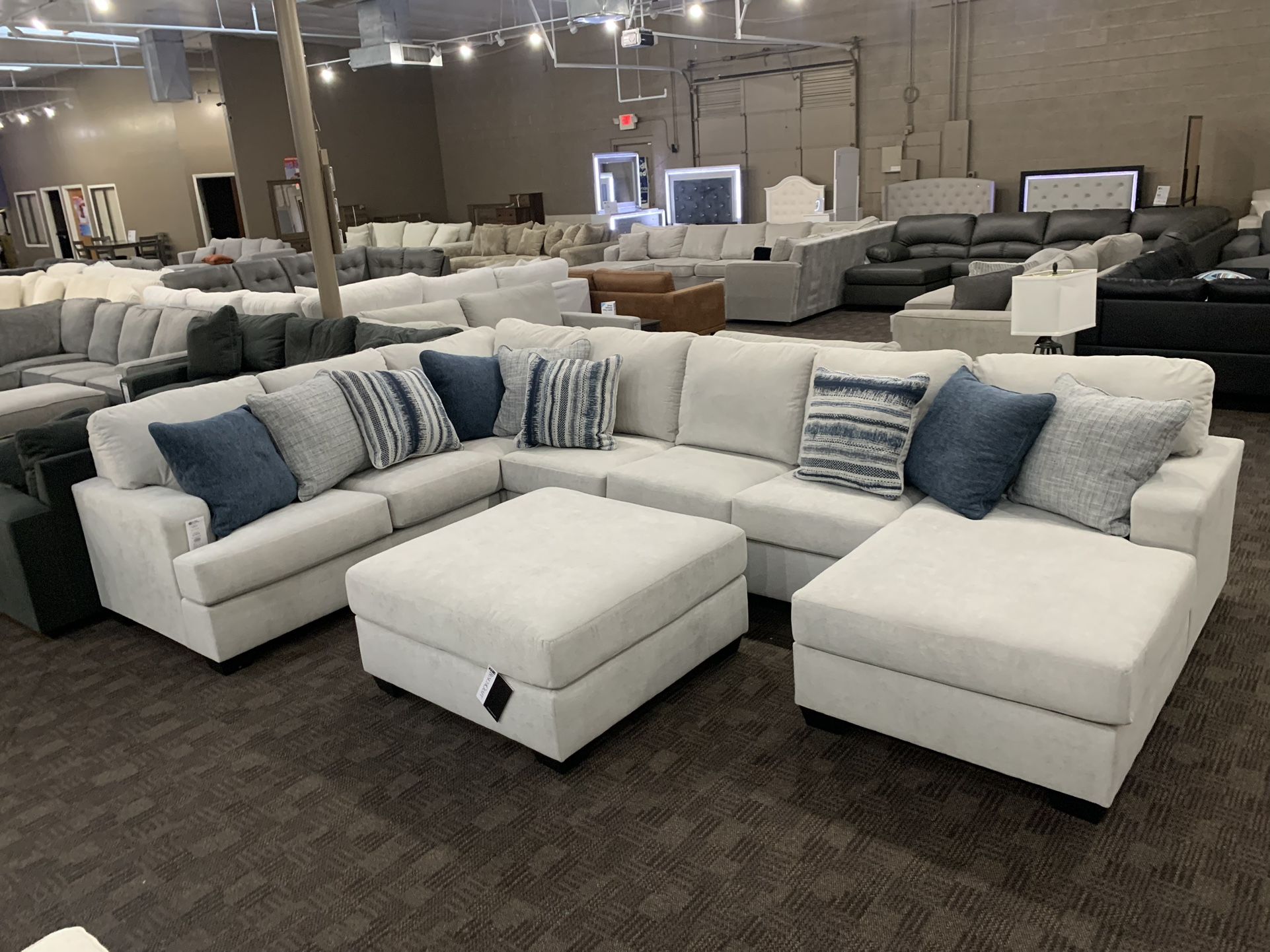Big Cream White Sectional NEW
